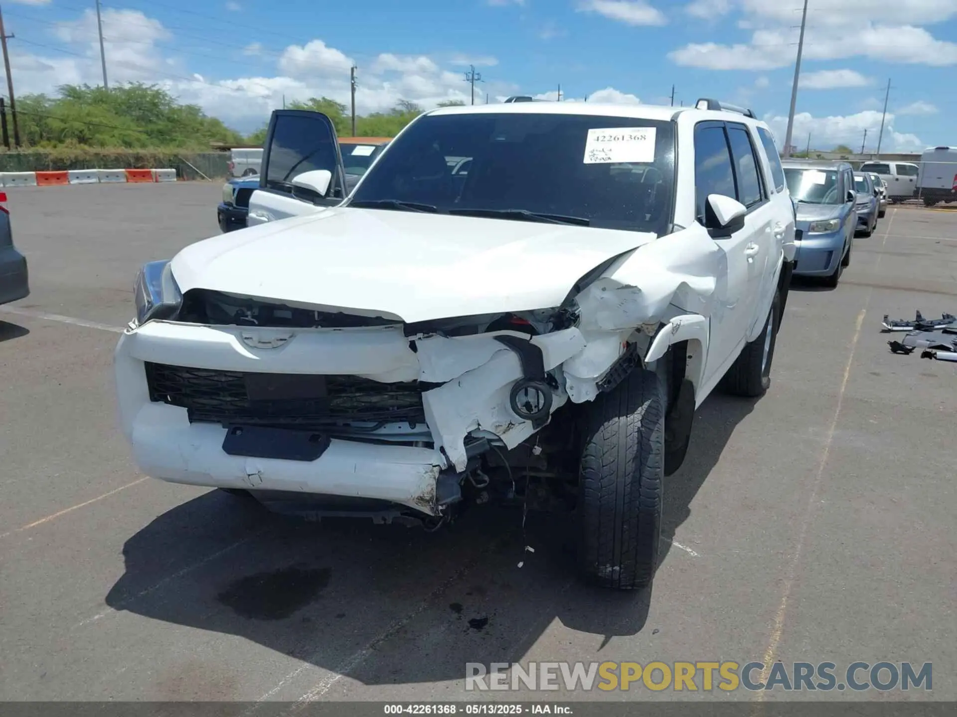 6 fotografías del automóvil dañado JTEMU5JR9N6040321 TOYOTA 4RUNNER 2022
