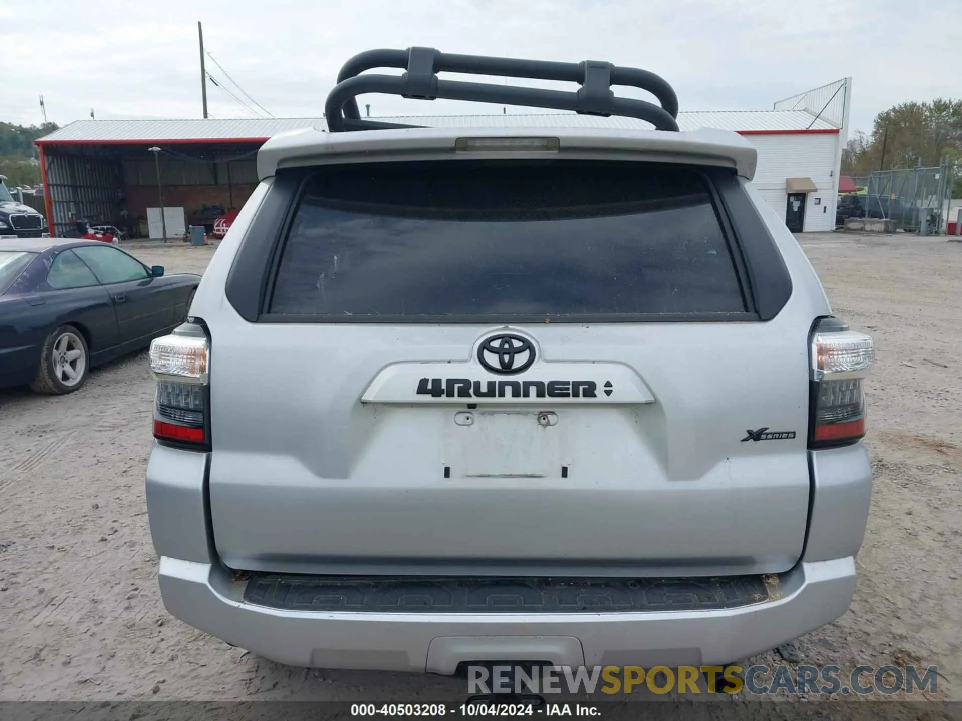 17 fotografías del automóvil dañado JTENU5JR0N6039434 TOYOTA 4RUNNER 2022