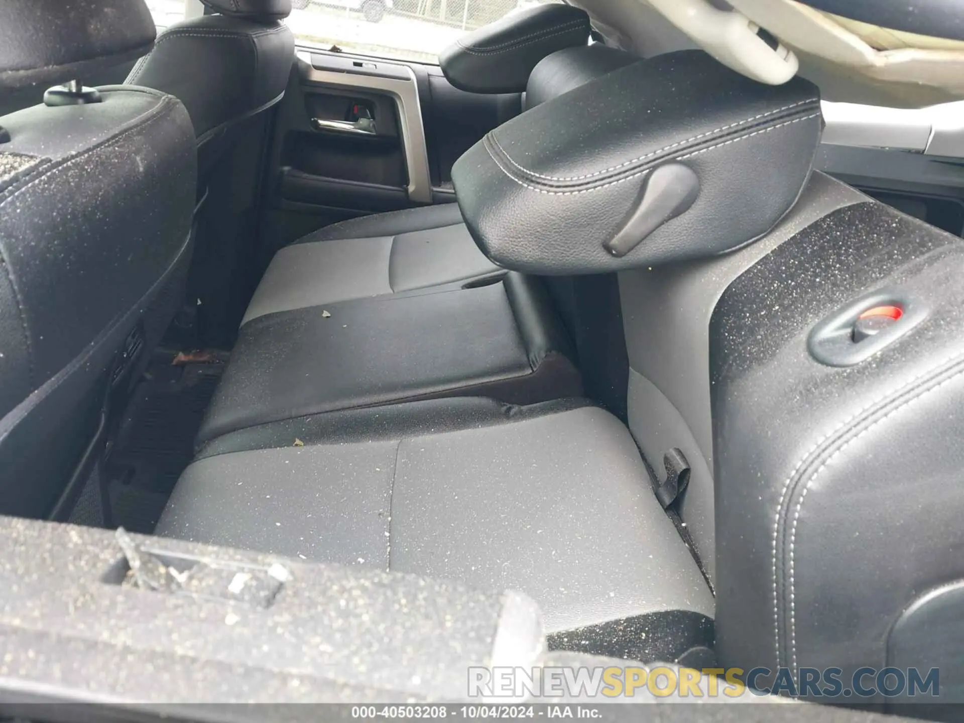 8 fotografías del automóvil dañado JTENU5JR0N6039434 TOYOTA 4RUNNER 2022