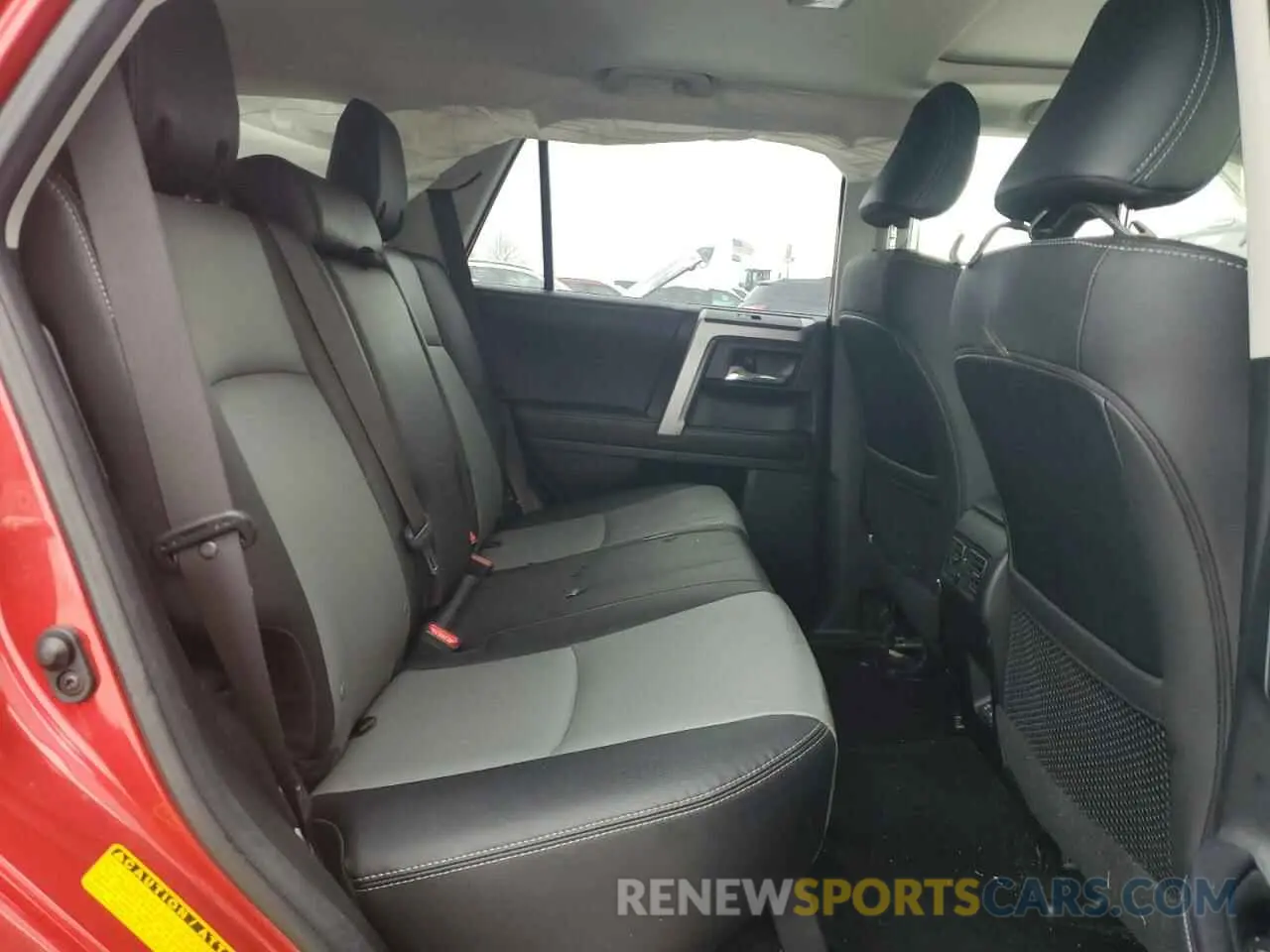 11 fotografías del automóvil dañado JTENU5JR1N6013456 TOYOTA 4RUNNER 2022