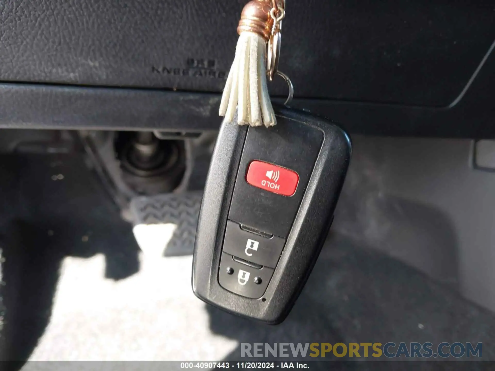 11 fotografías del automóvil dañado JTENU5JR3N5999286 TOYOTA 4RUNNER 2022