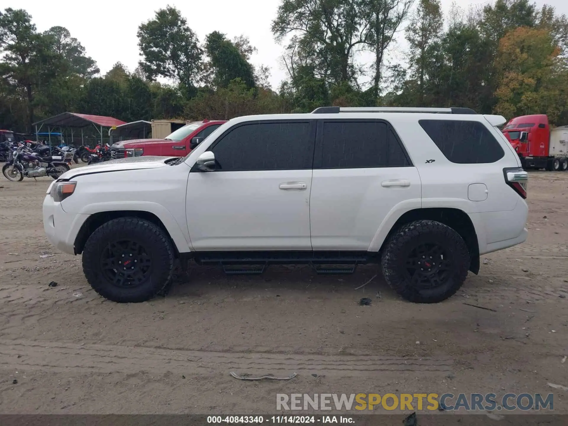 14 fotografías del automóvil dañado JTENU5JR6N5983860 TOYOTA 4RUNNER 2022