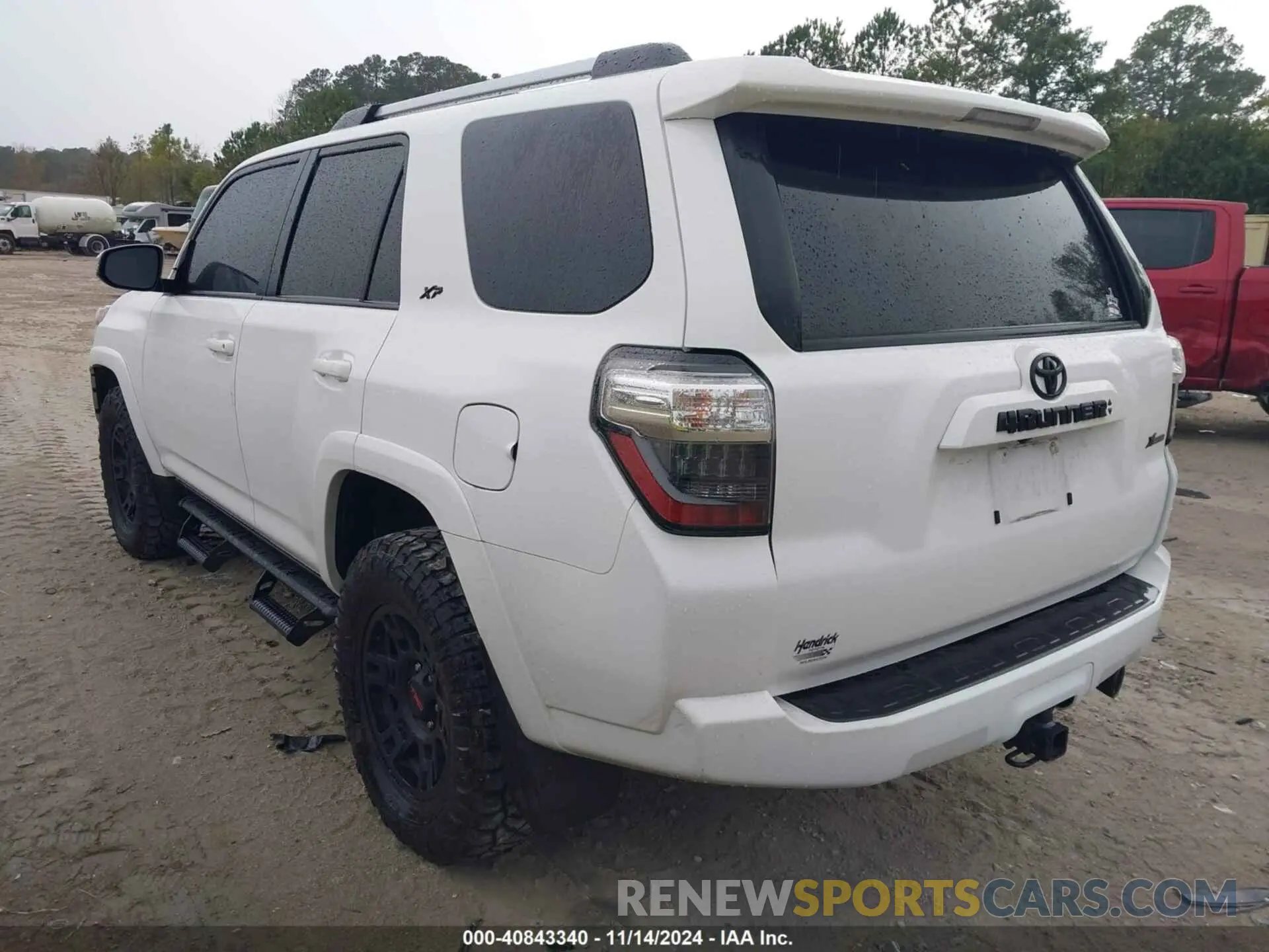 3 fotografías del automóvil dañado JTENU5JR6N5983860 TOYOTA 4RUNNER 2022