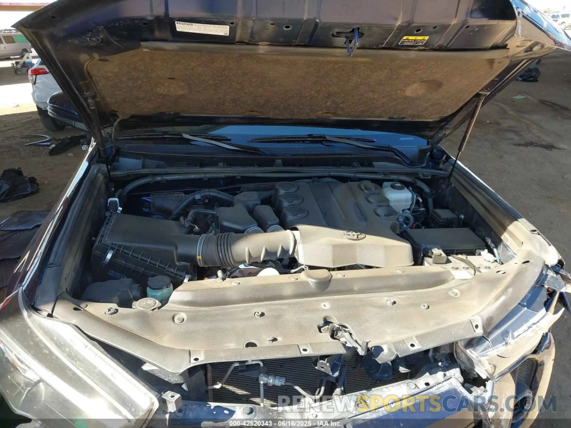 10 fotografías del automóvil dañado JTENU5JR7N6039432 TOYOTA 4RUNNER 2022