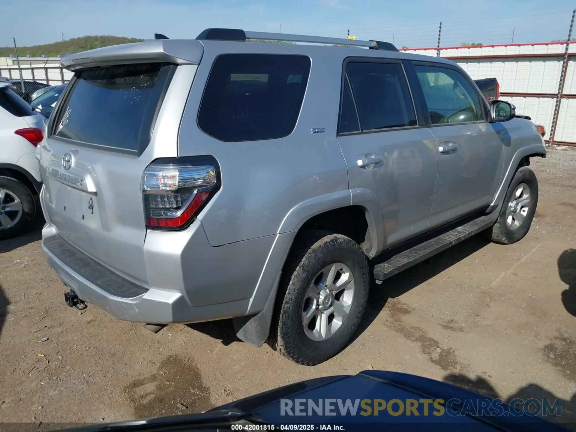 4 fotografías del automóvil dañado JTENU5JR8N6043358 TOYOTA 4RUNNER 2022