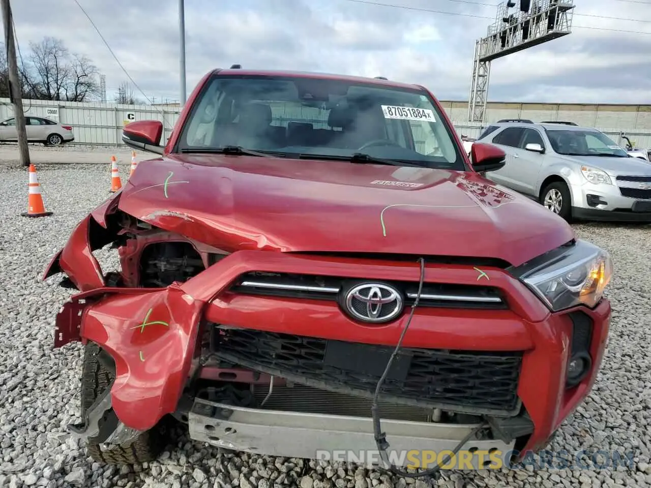 5 fotografías del automóvil dañado JTENU5JR9N6062811 TOYOTA 4RUNNER 2022