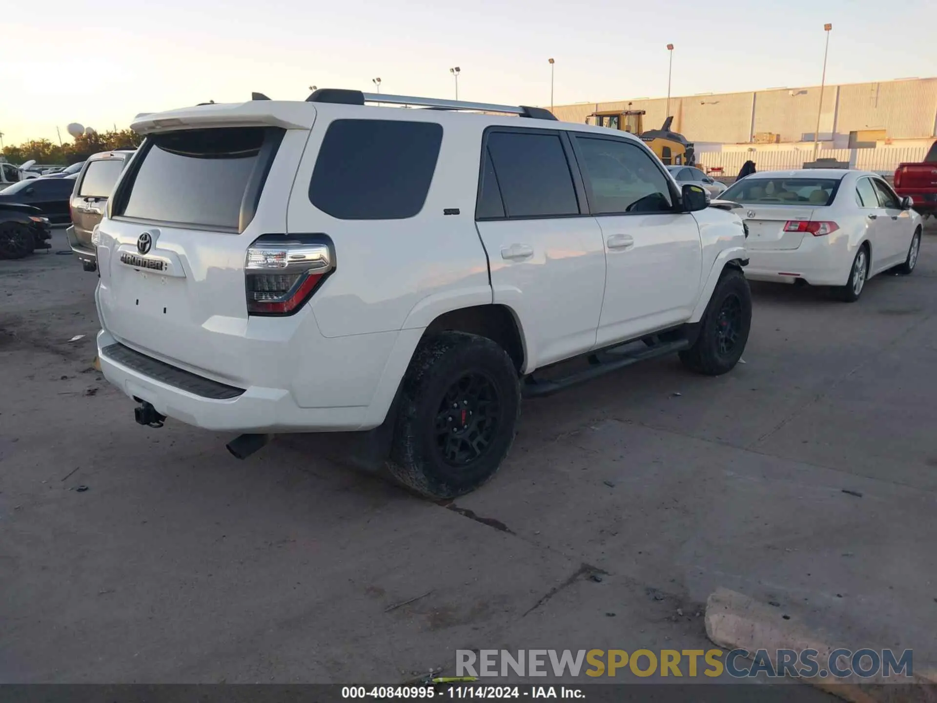 4 fotografías del automóvil dañado JTENU5JR9N6067989 TOYOTA 4RUNNER 2022