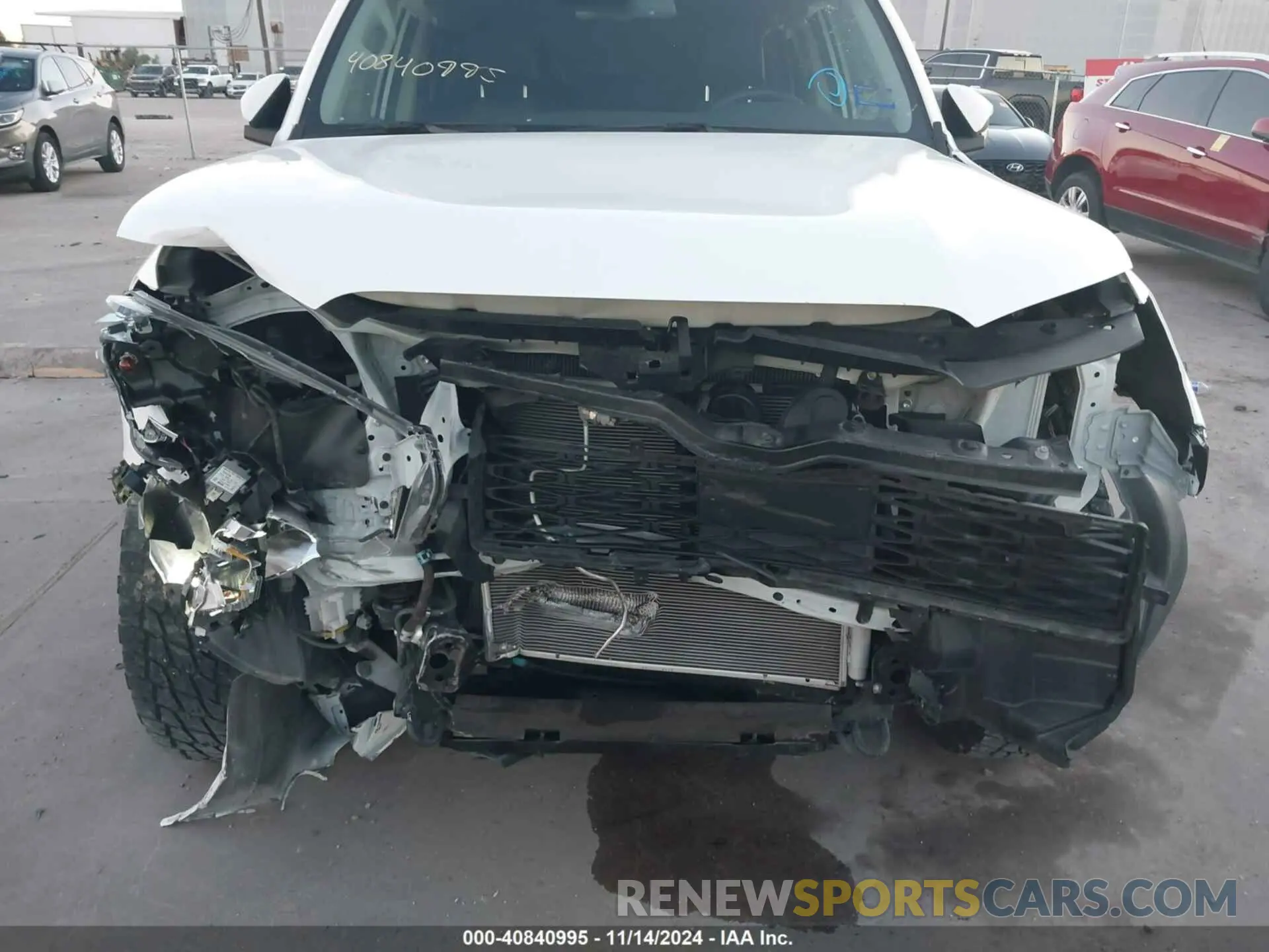 6 fotografías del automóvil dañado JTENU5JR9N6067989 TOYOTA 4RUNNER 2022