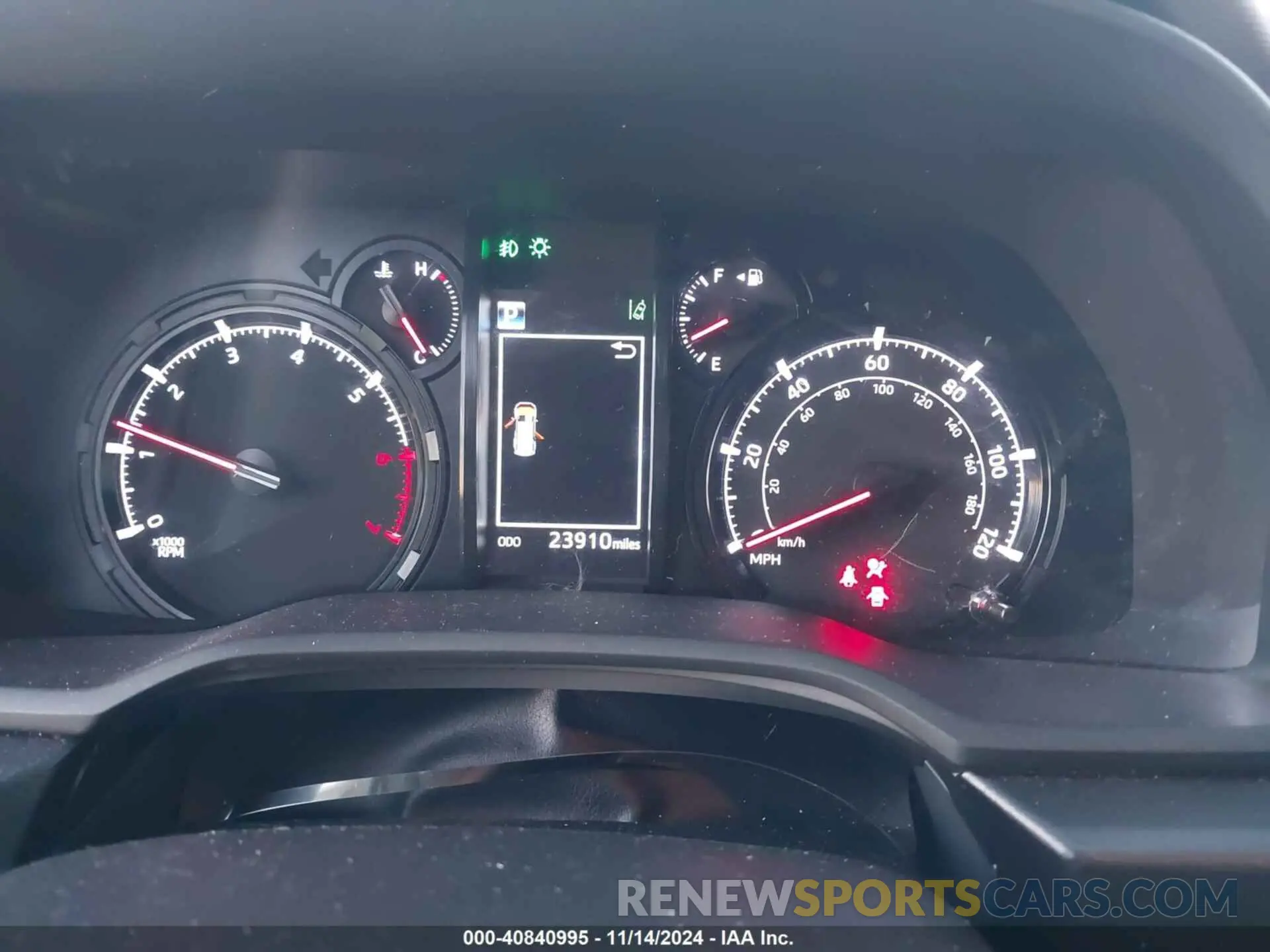 7 fotografías del automóvil dañado JTENU5JR9N6067989 TOYOTA 4RUNNER 2022