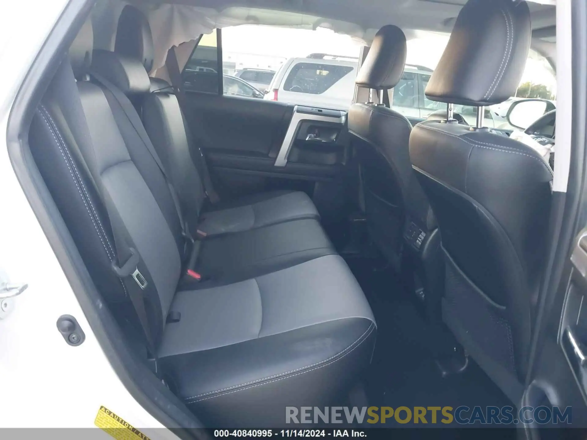 8 fotografías del automóvil dañado JTENU5JR9N6067989 TOYOTA 4RUNNER 2022