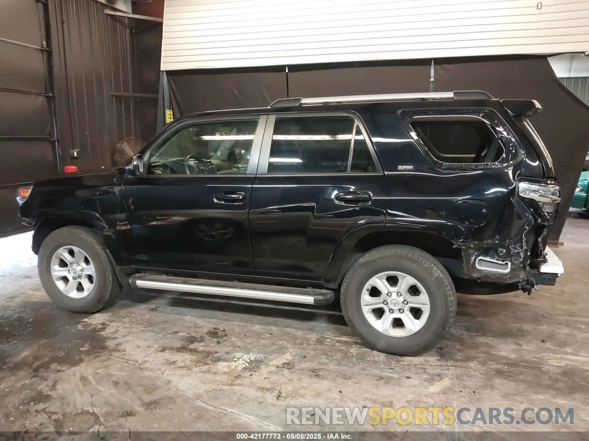 15 fotografías del automóvil dañado JTENU5JR9N6084064 TOYOTA 4RUNNER 2022