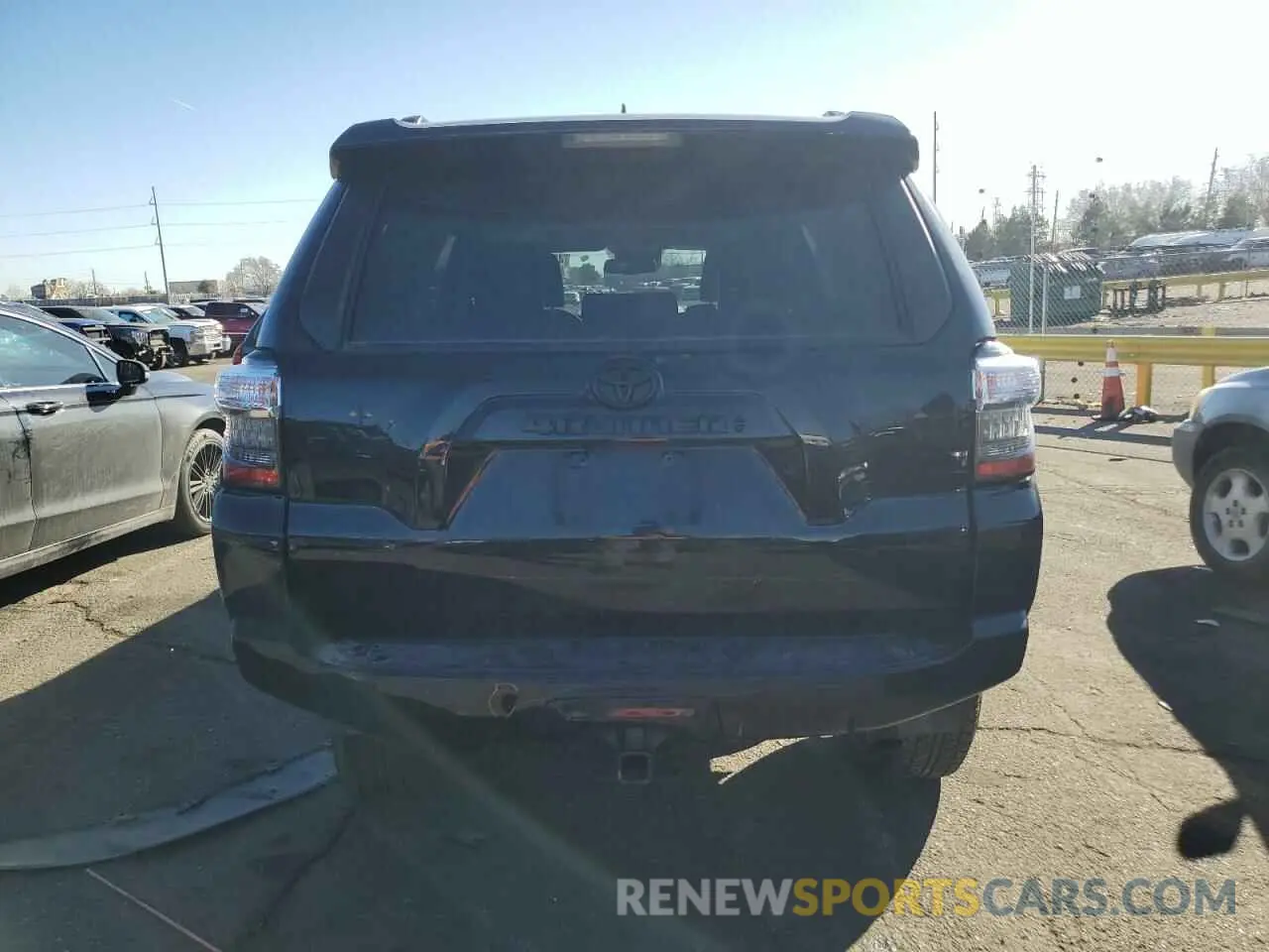 6 fotografías del automóvil dañado JTENU5JRXN5992514 TOYOTA 4RUNNER 2022