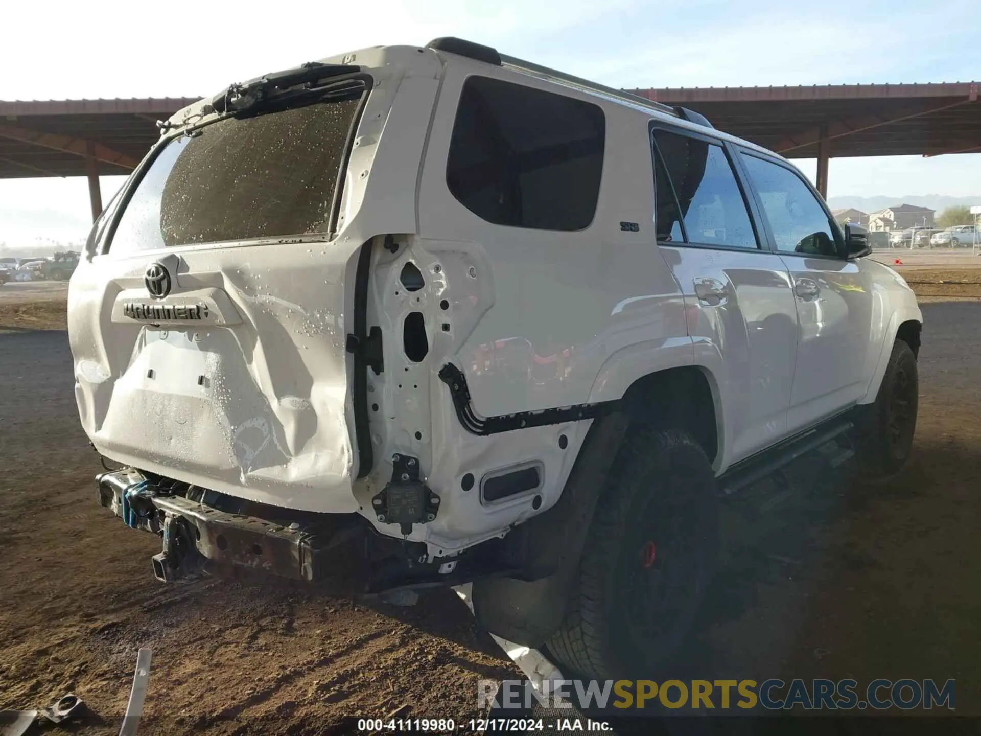 4 fotografías del automóvil dañado JTENU5JRXN6051915 TOYOTA 4RUNNER 2022