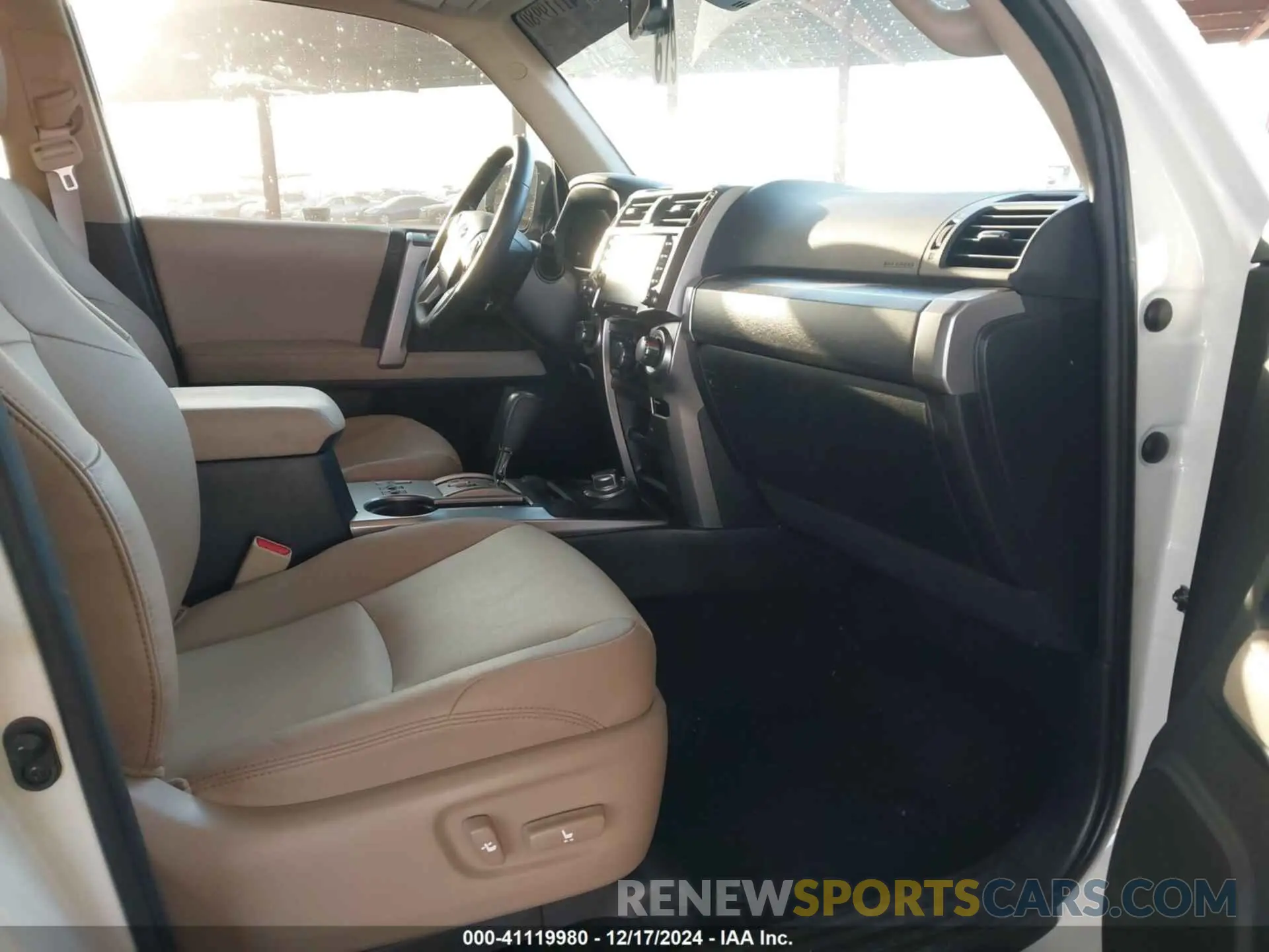 5 fotografías del automóvil dañado JTENU5JRXN6051915 TOYOTA 4RUNNER 2022