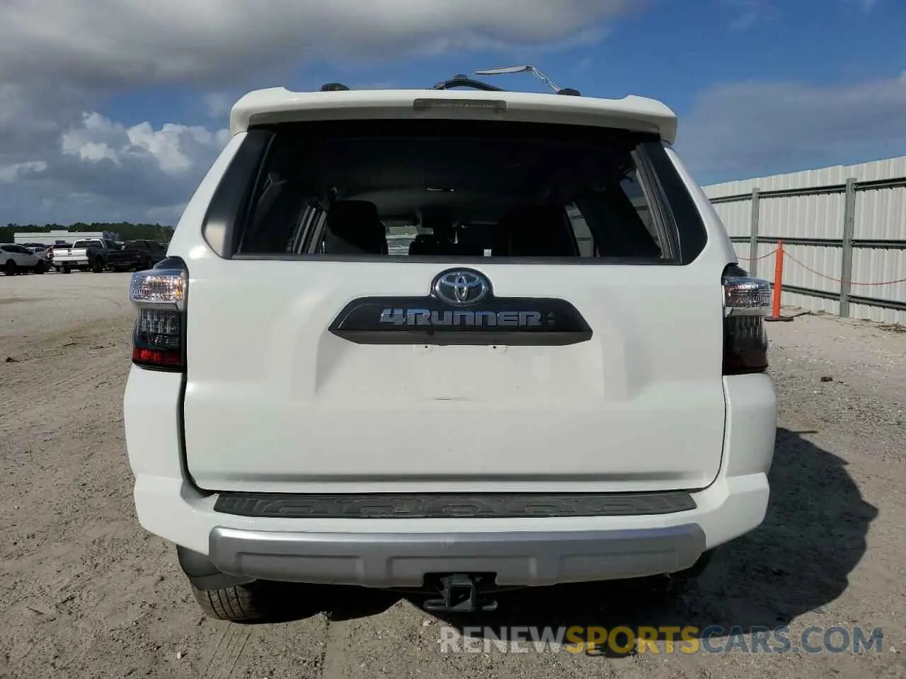 6 fotografías del automóvil dañado JTEPU5JR0N6002019 TOYOTA 4RUNNER 2022