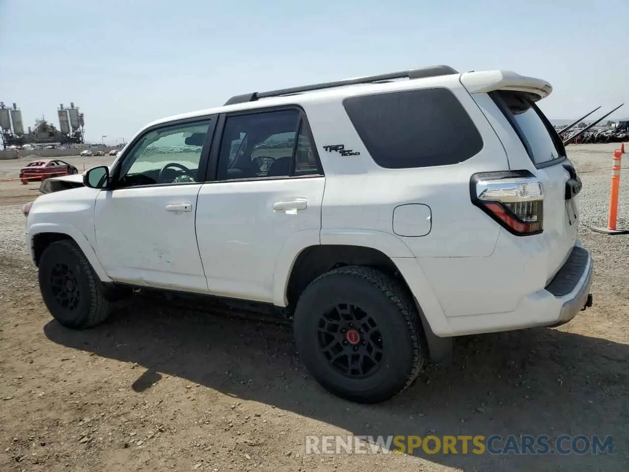 2 fotografías del automóvil dañado JTEPU5JR0N6006846 TOYOTA 4RUNNER 2022
