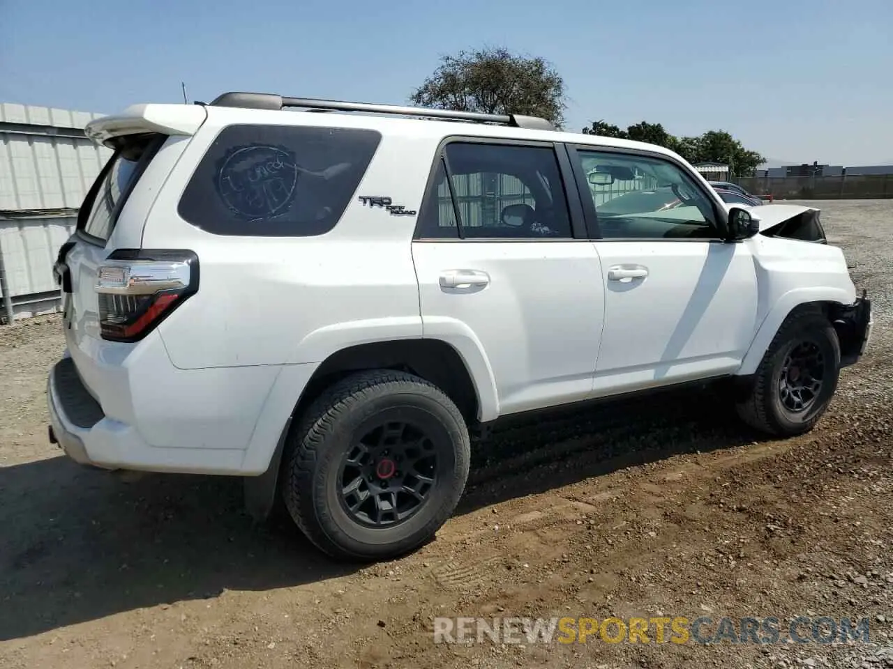 3 fotografías del automóvil dañado JTEPU5JR0N6006846 TOYOTA 4RUNNER 2022