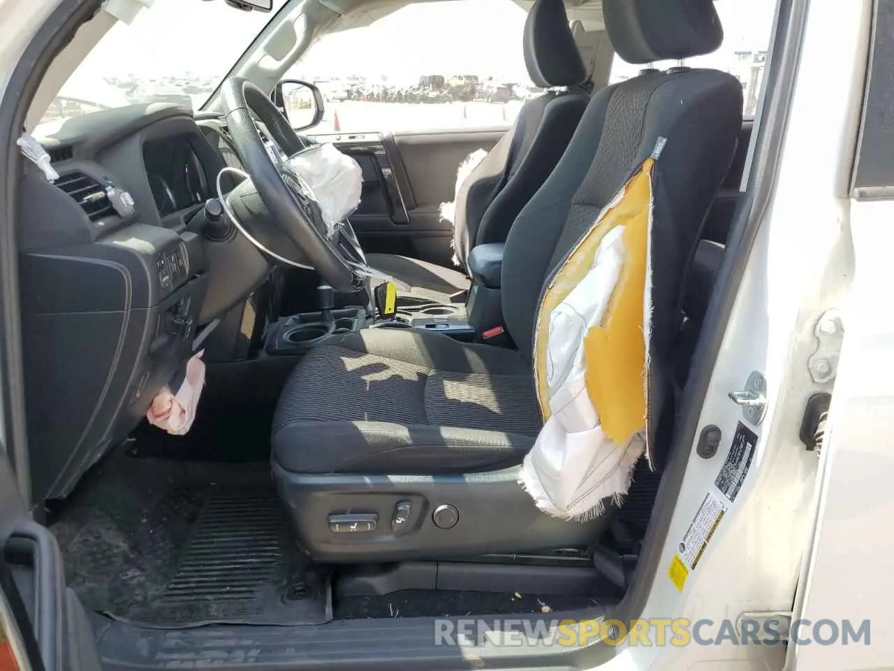 7 fotografías del automóvil dañado JTEPU5JR0N6006846 TOYOTA 4RUNNER 2022