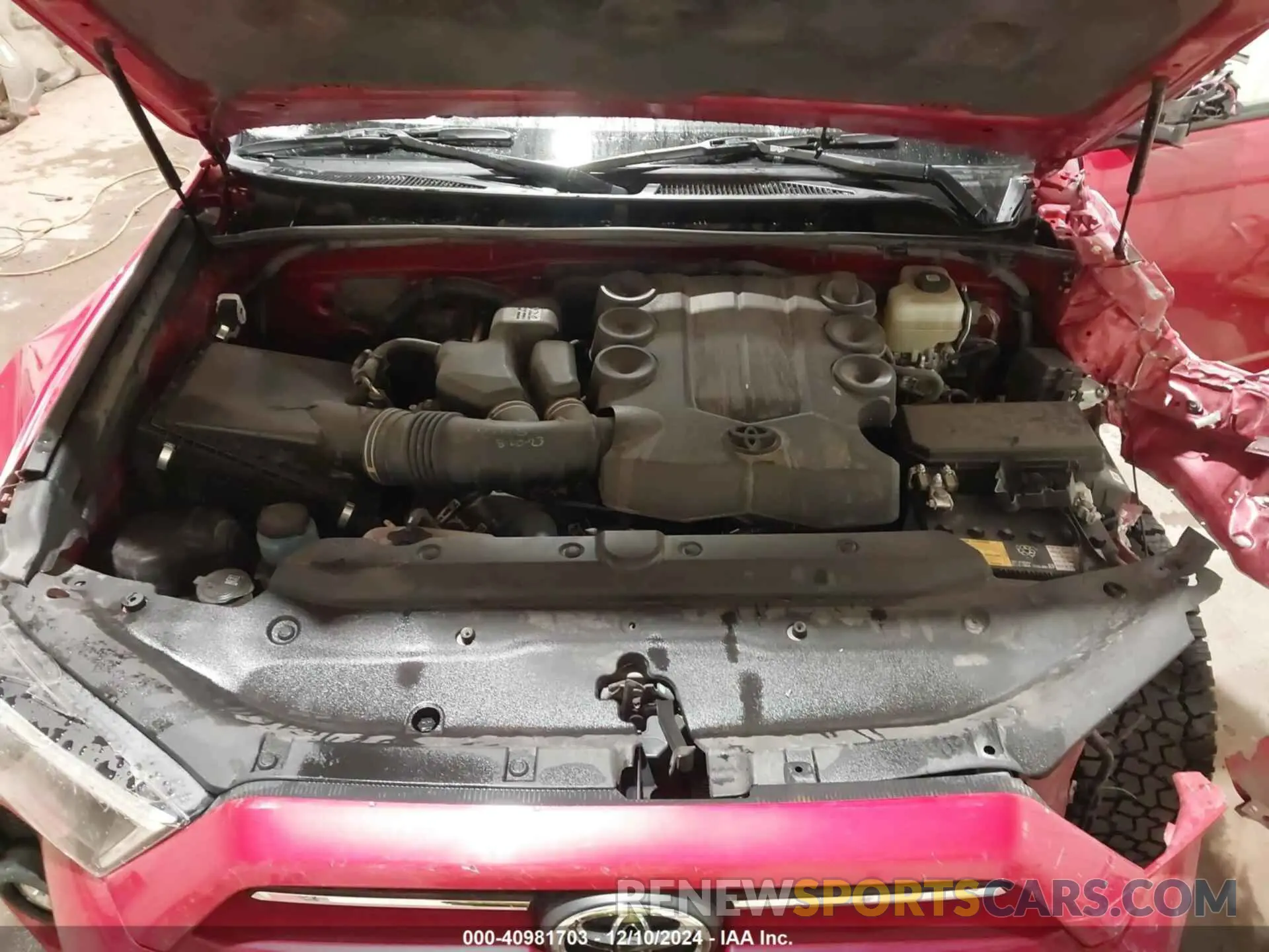 10 fotografías del automóvil dañado JTEPU5JR1N6051181 TOYOTA 4RUNNER 2022