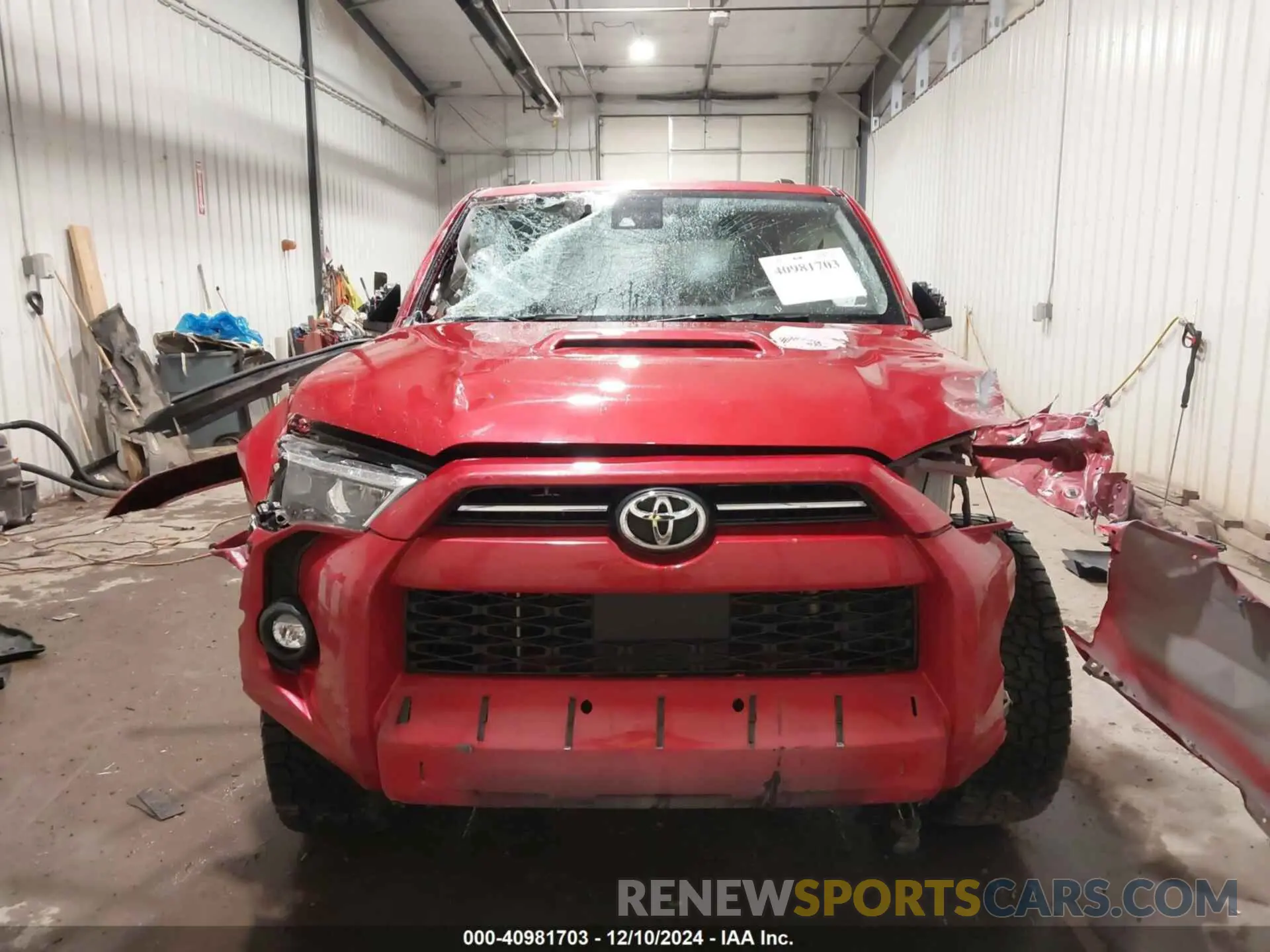 12 fotografías del automóvil dañado JTEPU5JR1N6051181 TOYOTA 4RUNNER 2022