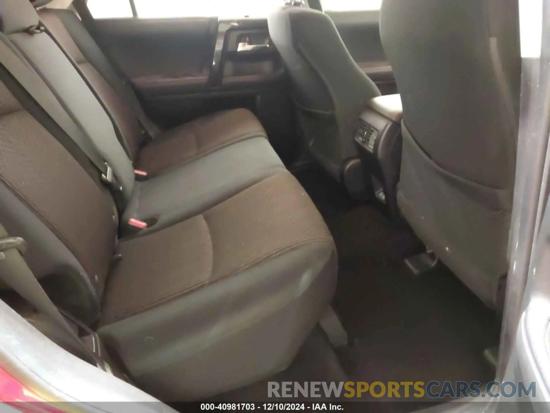 8 fotografías del automóvil dañado JTEPU5JR1N6051181 TOYOTA 4RUNNER 2022