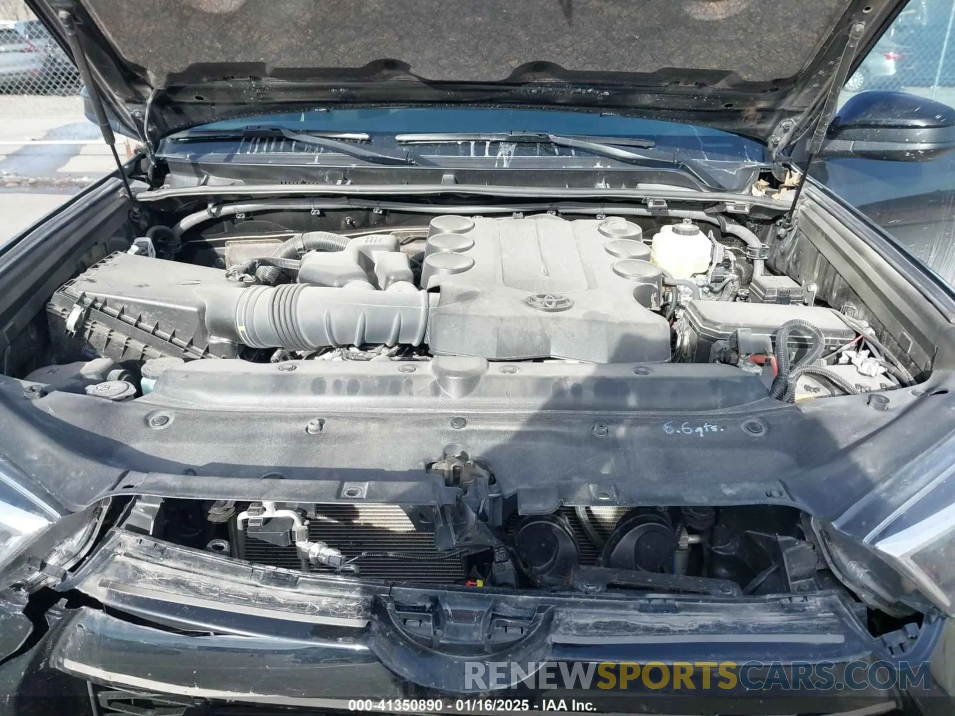 10 fotografías del automóvil dañado JTEPU5JR4N6020524 TOYOTA 4RUNNER 2022