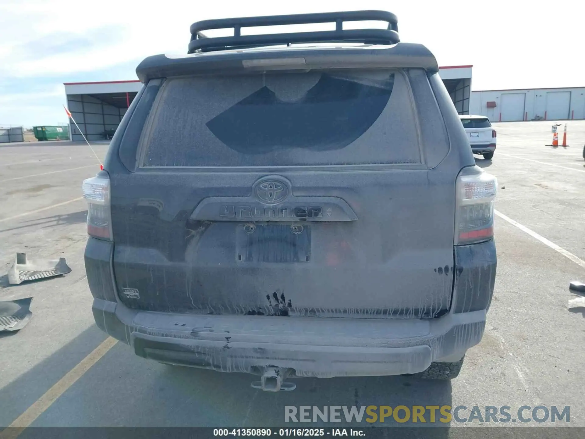 16 fotografías del automóvil dañado JTEPU5JR4N6020524 TOYOTA 4RUNNER 2022