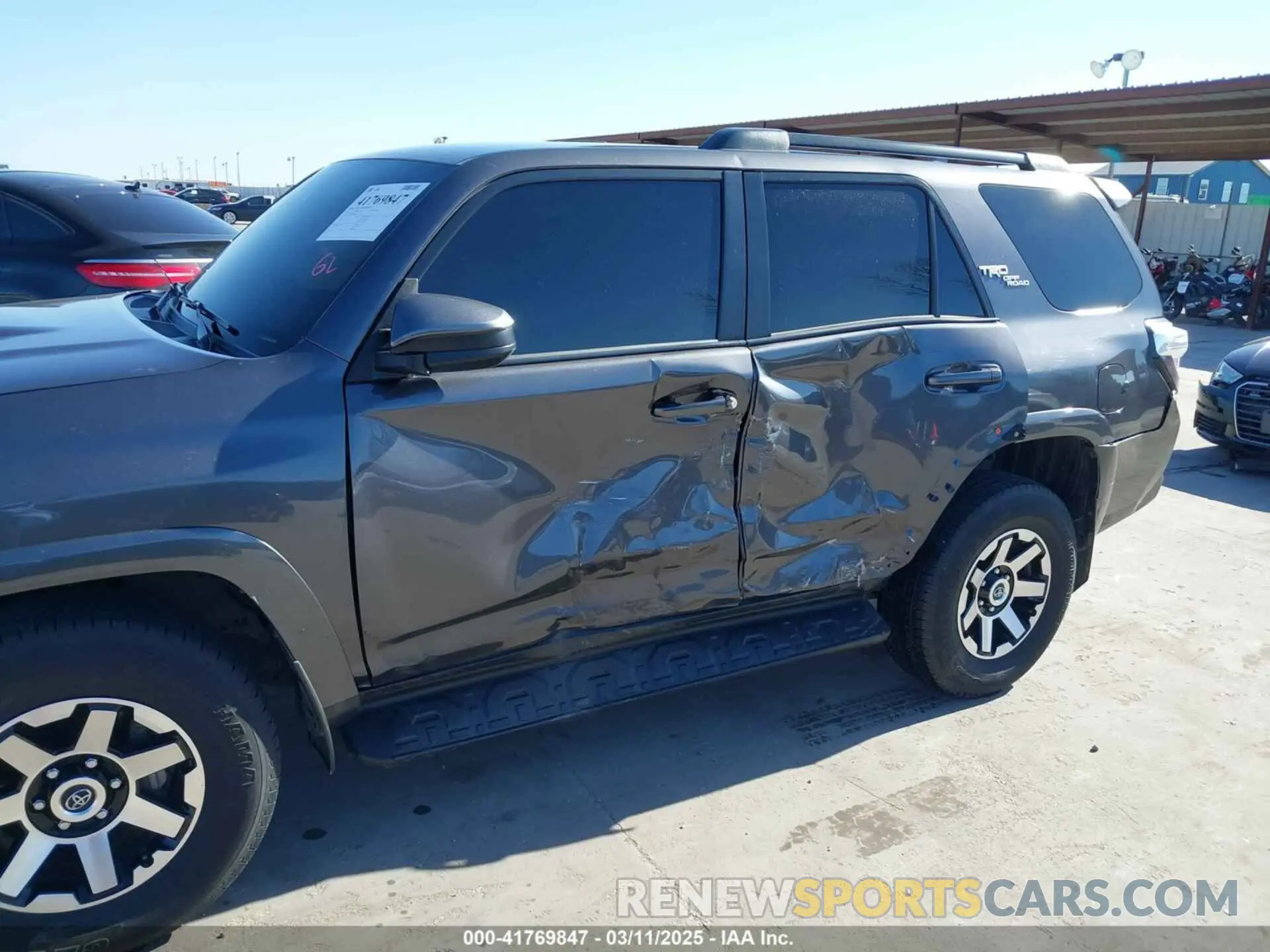 6 fotografías del automóvil dañado JTEPU5JR4N6020930 TOYOTA 4RUNNER 2022