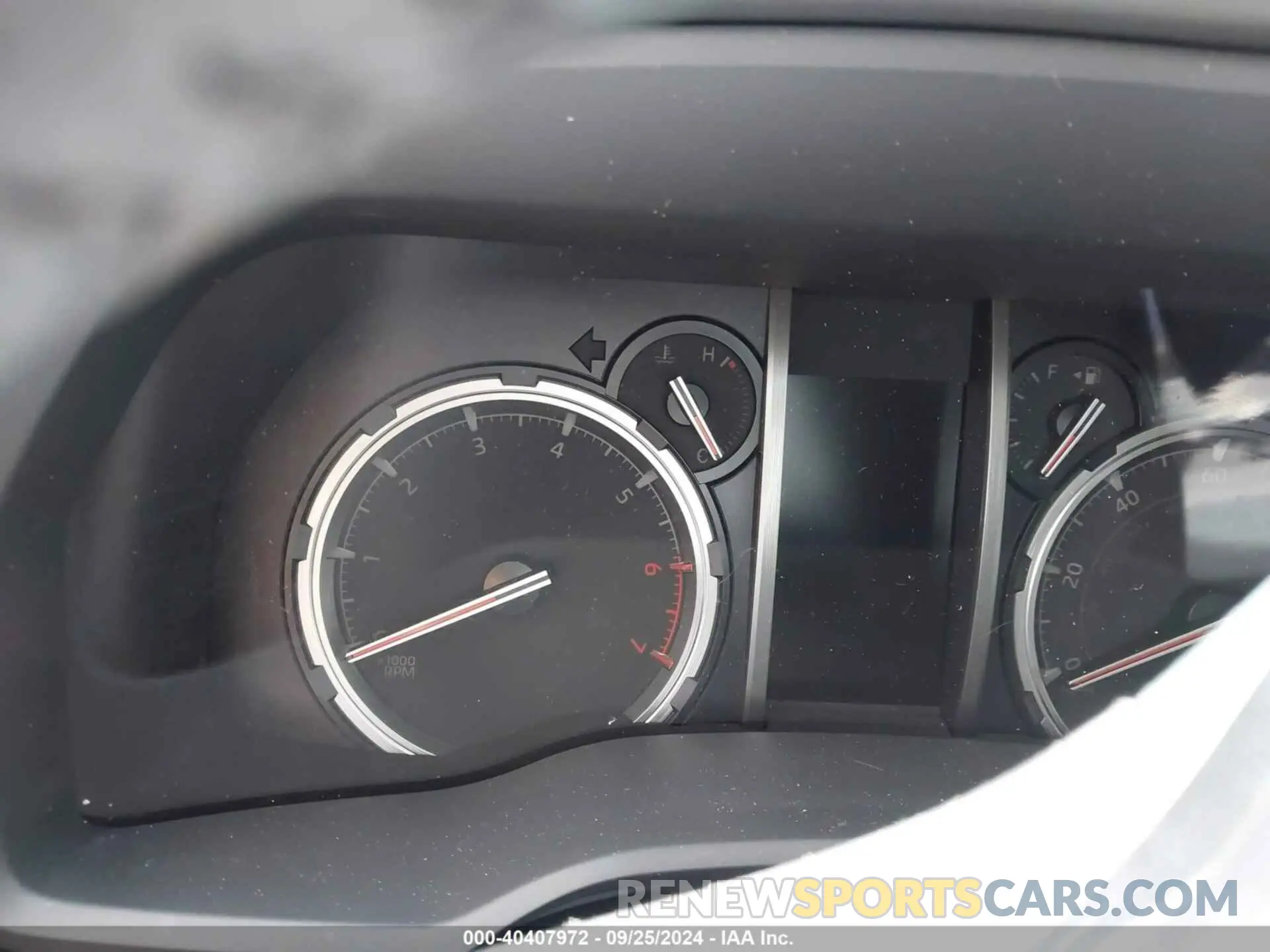 7 fotografías del automóvil dañado JTEPU5JR4N6070792 TOYOTA 4RUNNER 2022