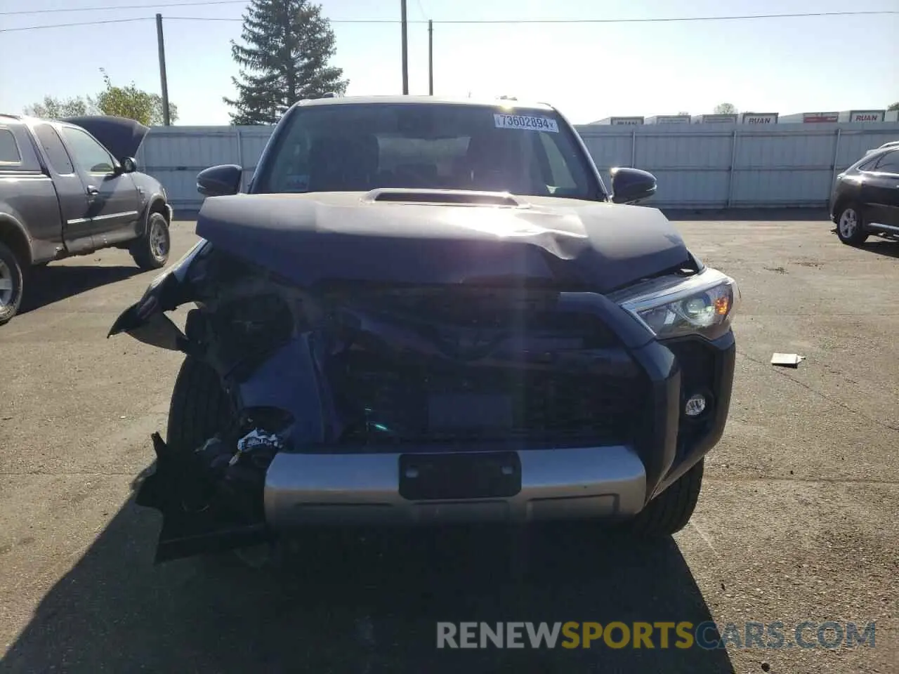 5 fotografías del automóvil dañado JTERU5JR0N6030928 TOYOTA 4RUNNER 2022
