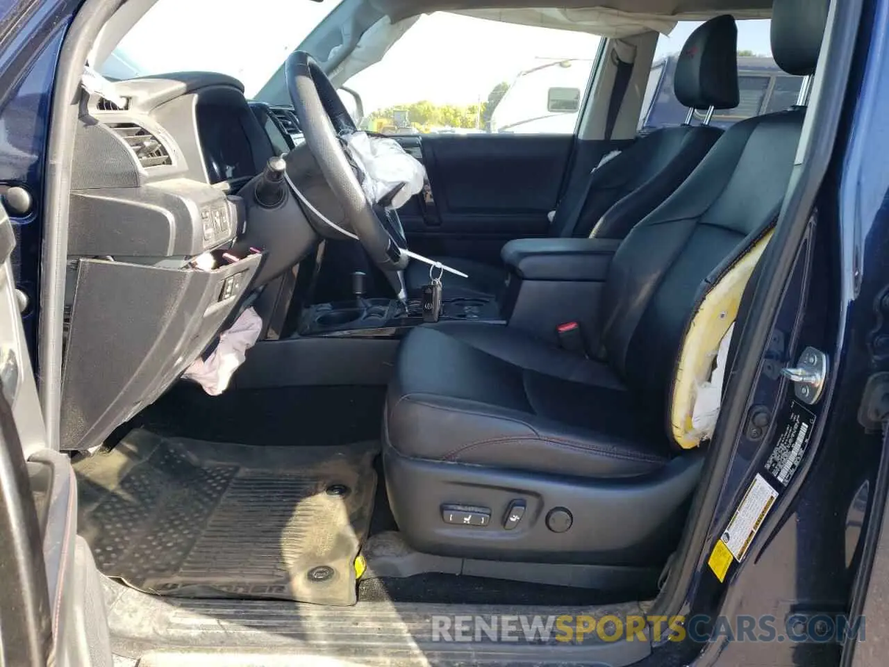 7 fotografías del automóvil dañado JTERU5JR0N6030928 TOYOTA 4RUNNER 2022