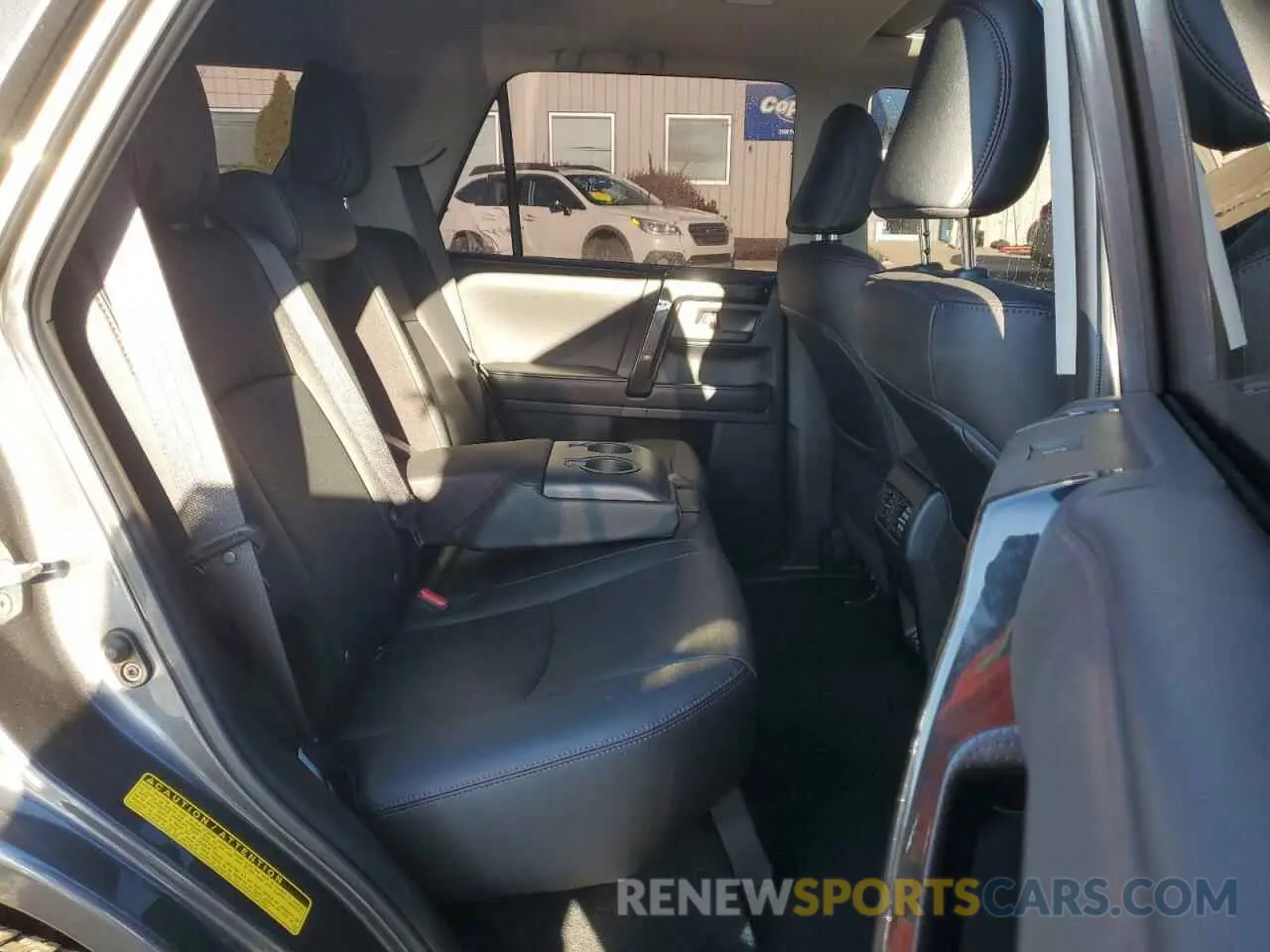 11 fotografías del automóvil dañado JTERU5JR0N6061418 TOYOTA 4RUNNER 2022