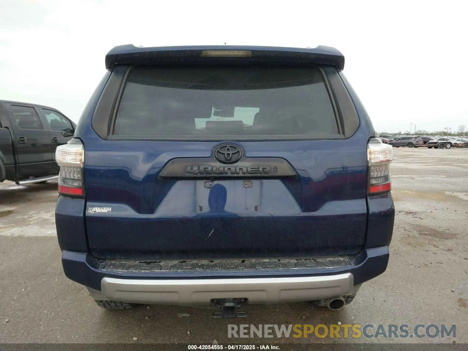 16 fotografías del automóvil dañado JTERU5JR1N6031957 TOYOTA 4RUNNER 2022