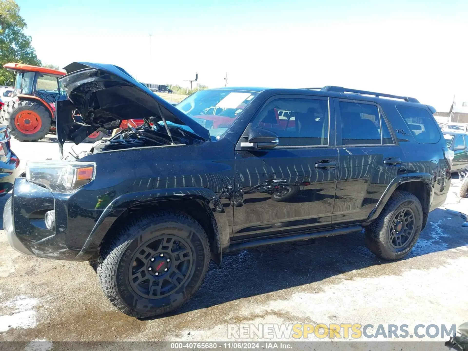14 fotografías del automóvil dañado JTERU5JR1N6043333 TOYOTA 4RUNNER 2022