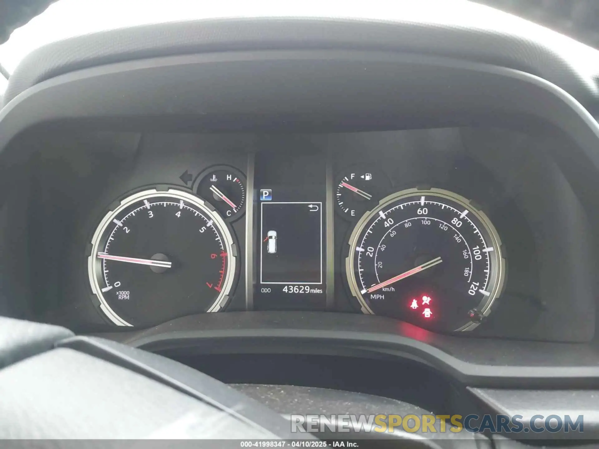 7 fotografías del automóvil dañado JTERU5JR1N6056695 TOYOTA 4RUNNER 2022