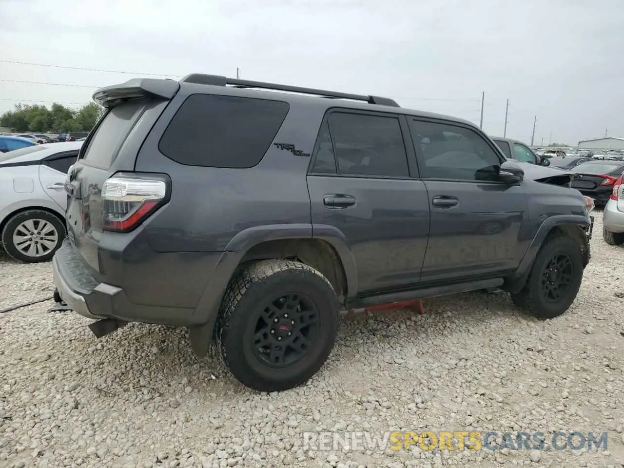 3 fotografías del automóvil dañado JTERU5JR2N6085655 TOYOTA 4RUNNER 2022