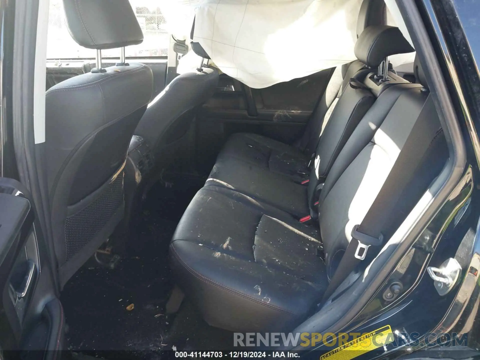 8 fotografías del automóvil dañado JTERU5JR4N5999668 TOYOTA 4RUNNER 2022