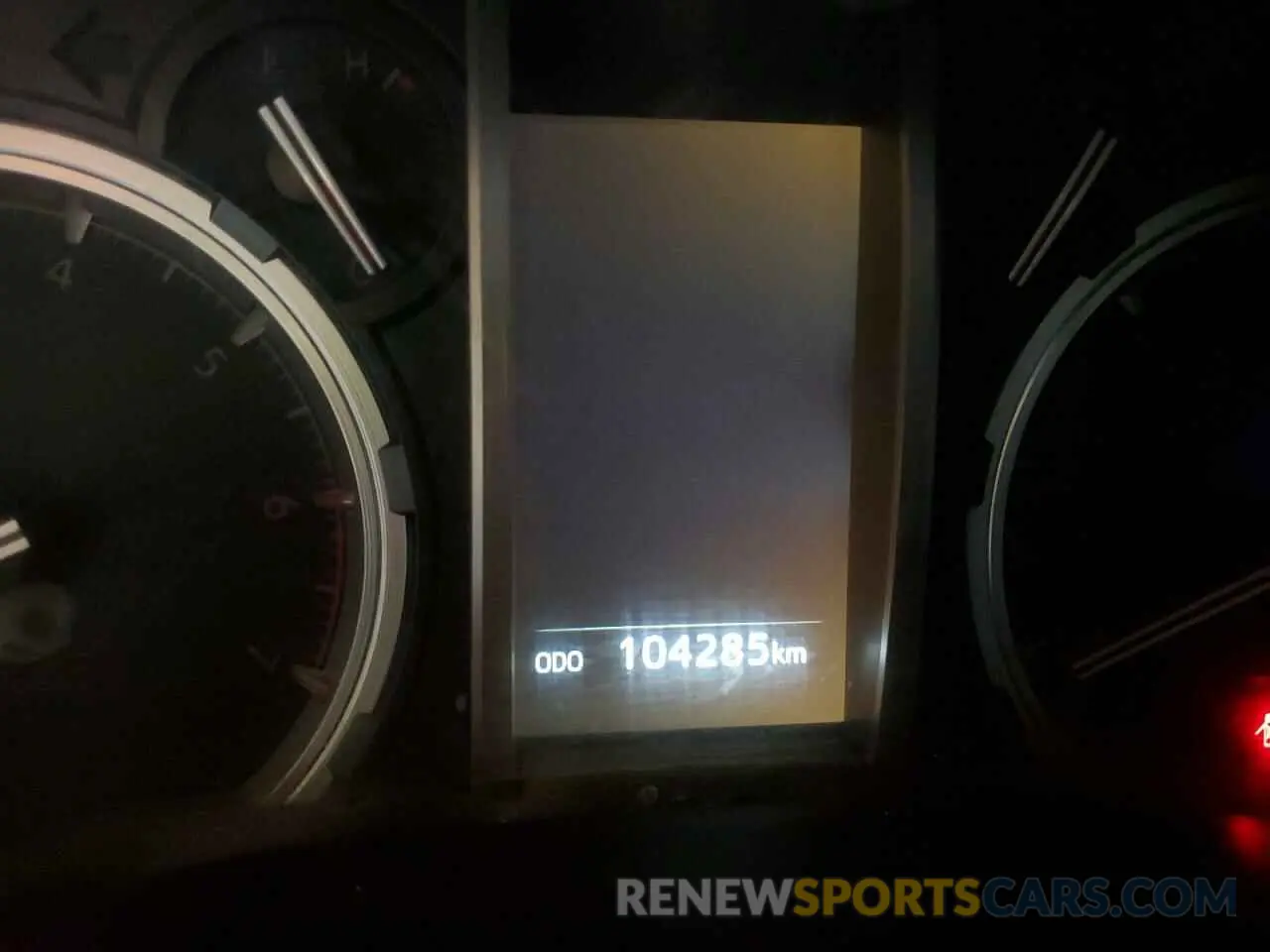 9 fotografías del automóvil dañado JTERU5JR5N6022517 TOYOTA 4RUNNER 2022