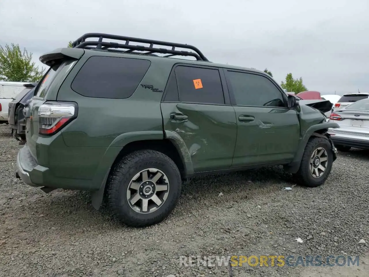 3 fotografías del automóvil dañado JTERU5JR7N6039464 TOYOTA 4RUNNER 2022