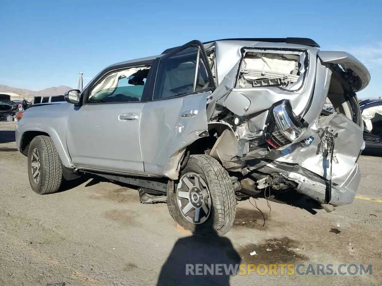 2 fotografías del automóvil dañado JTERU5JR9N5987323 TOYOTA 4RUNNER 2022