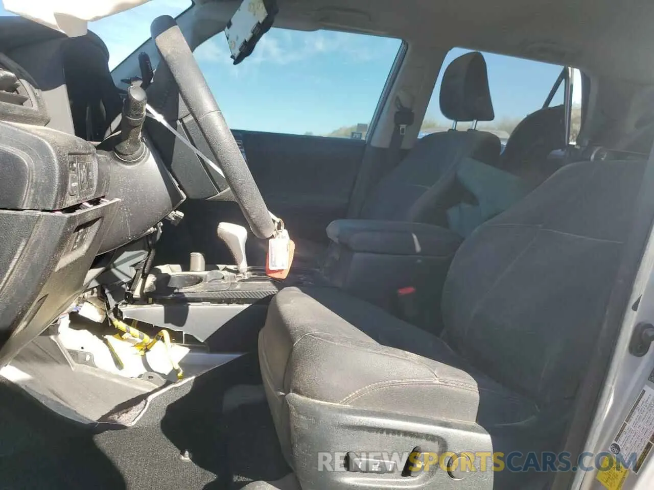 7 fotografías del automóvil dañado JTERU5JR9N5987323 TOYOTA 4RUNNER 2022