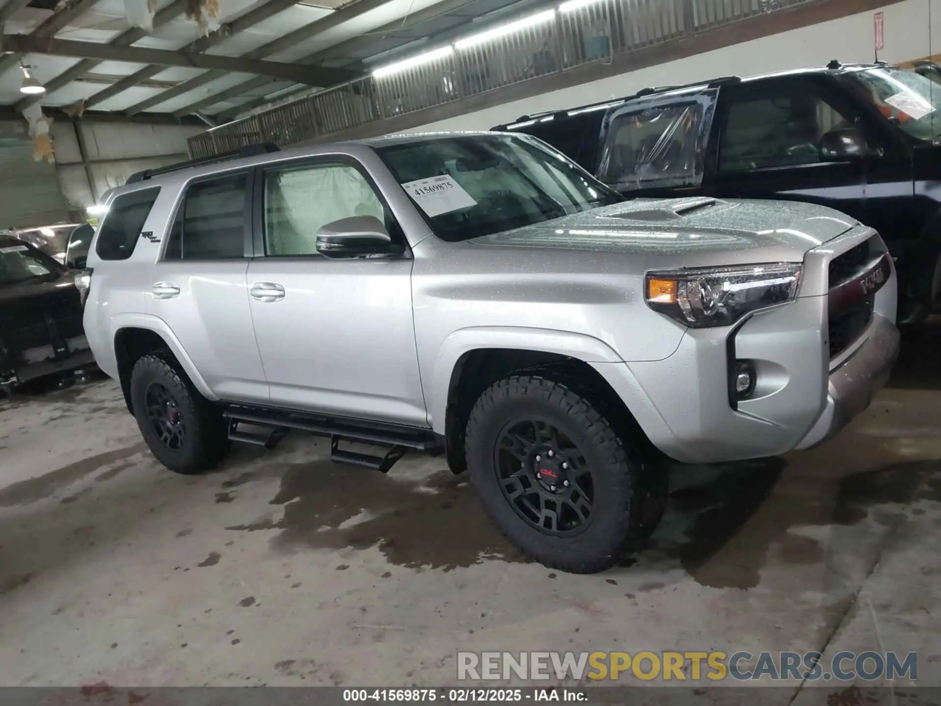 13 fotografías del automóvil dañado JTERU5JRXN6039331 TOYOTA 4RUNNER 2022