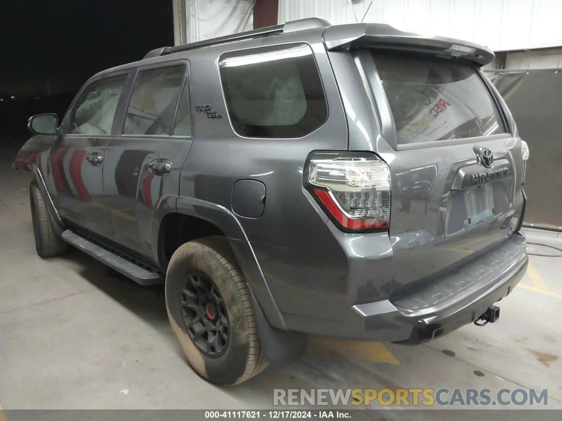 3 fotografías del automóvil dañado JTERU5JRXN6039670 TOYOTA 4RUNNER 2022