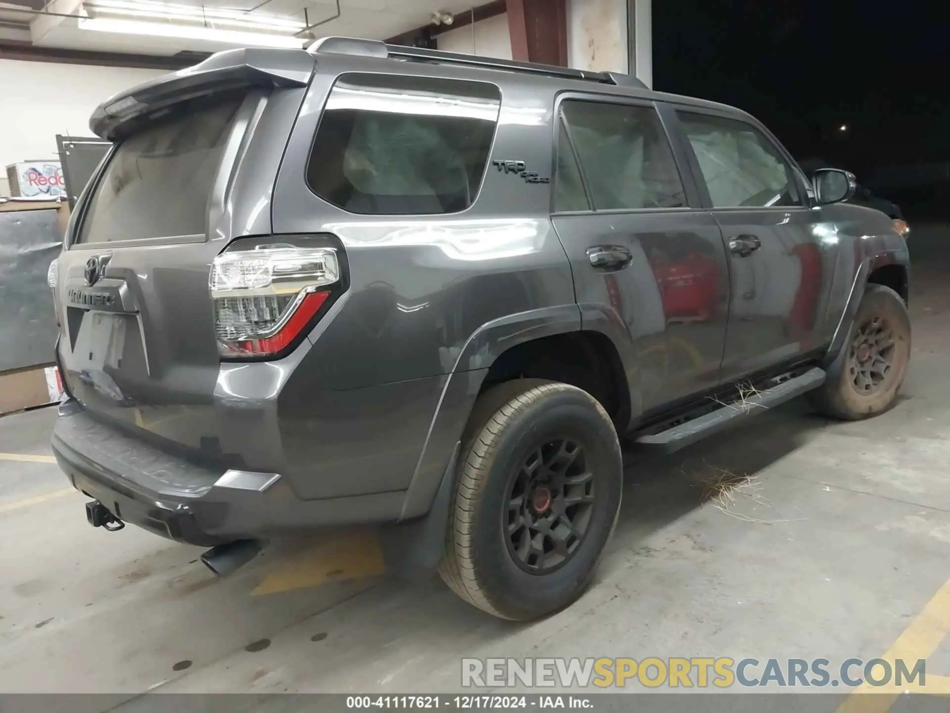 4 fotografías del automóvil dañado JTERU5JRXN6039670 TOYOTA 4RUNNER 2022