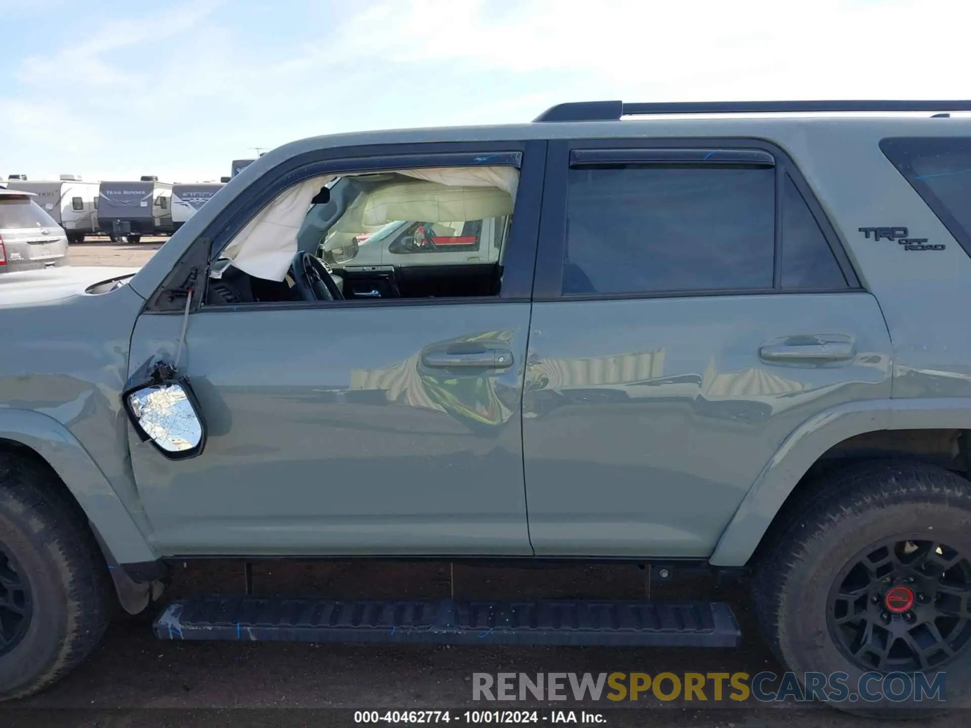 14 fotografías del automóvil dañado JTERU5JRXN6063158 TOYOTA 4RUNNER 2022