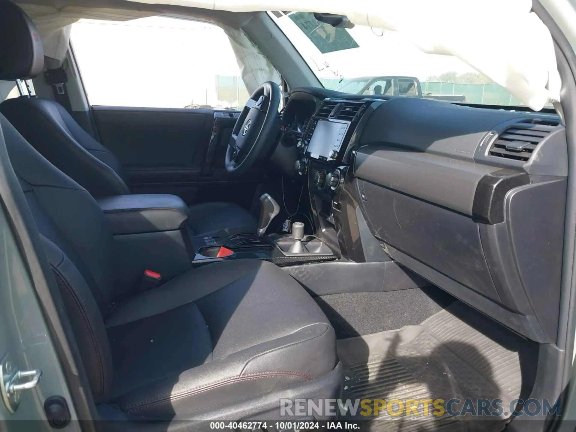 5 fotografías del automóvil dañado JTERU5JRXN6063158 TOYOTA 4RUNNER 2022