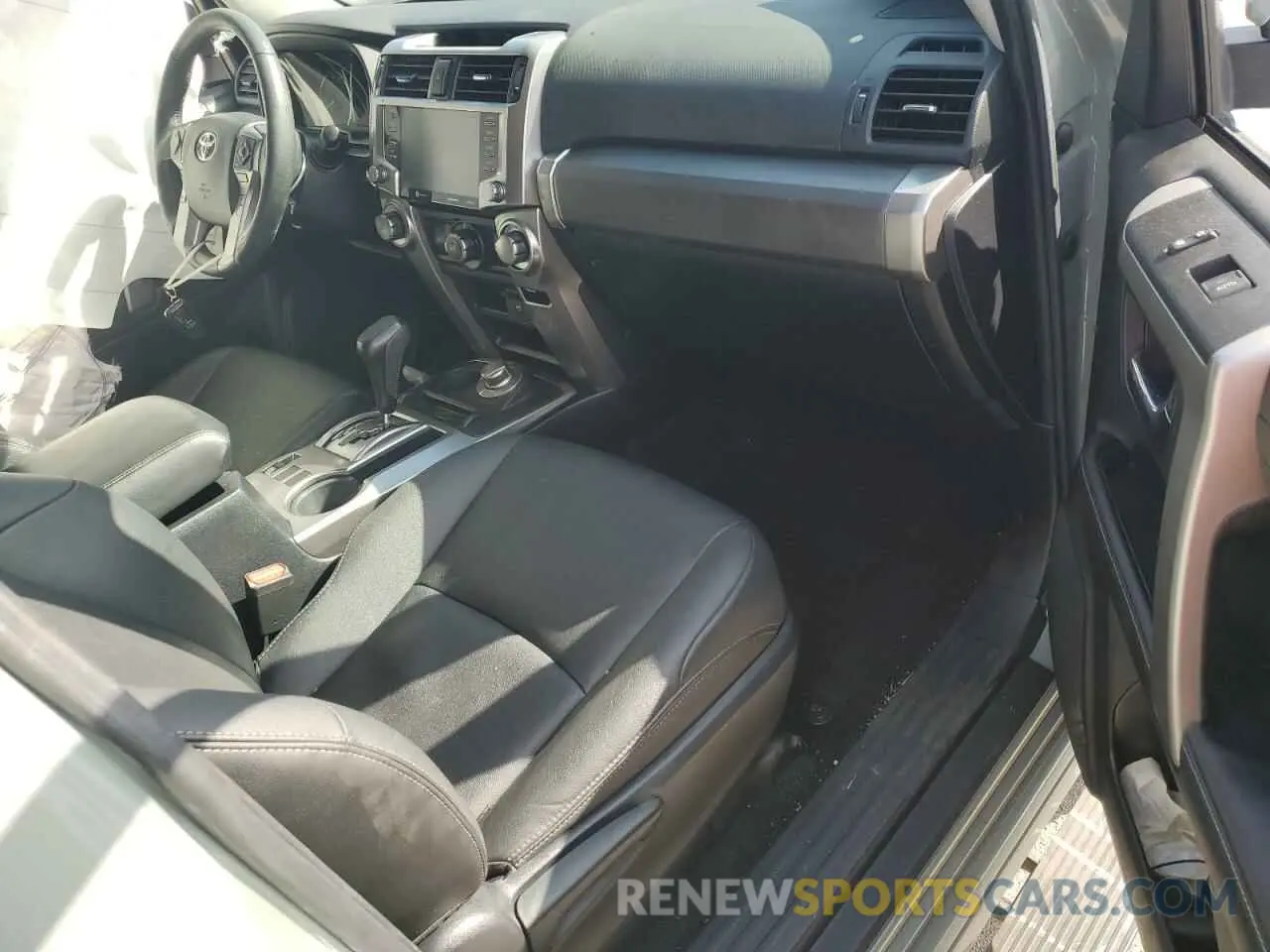 8 fotografías del automóvil dañado JTESU5JR0N5975322 TOYOTA 4RUNNER 2022
