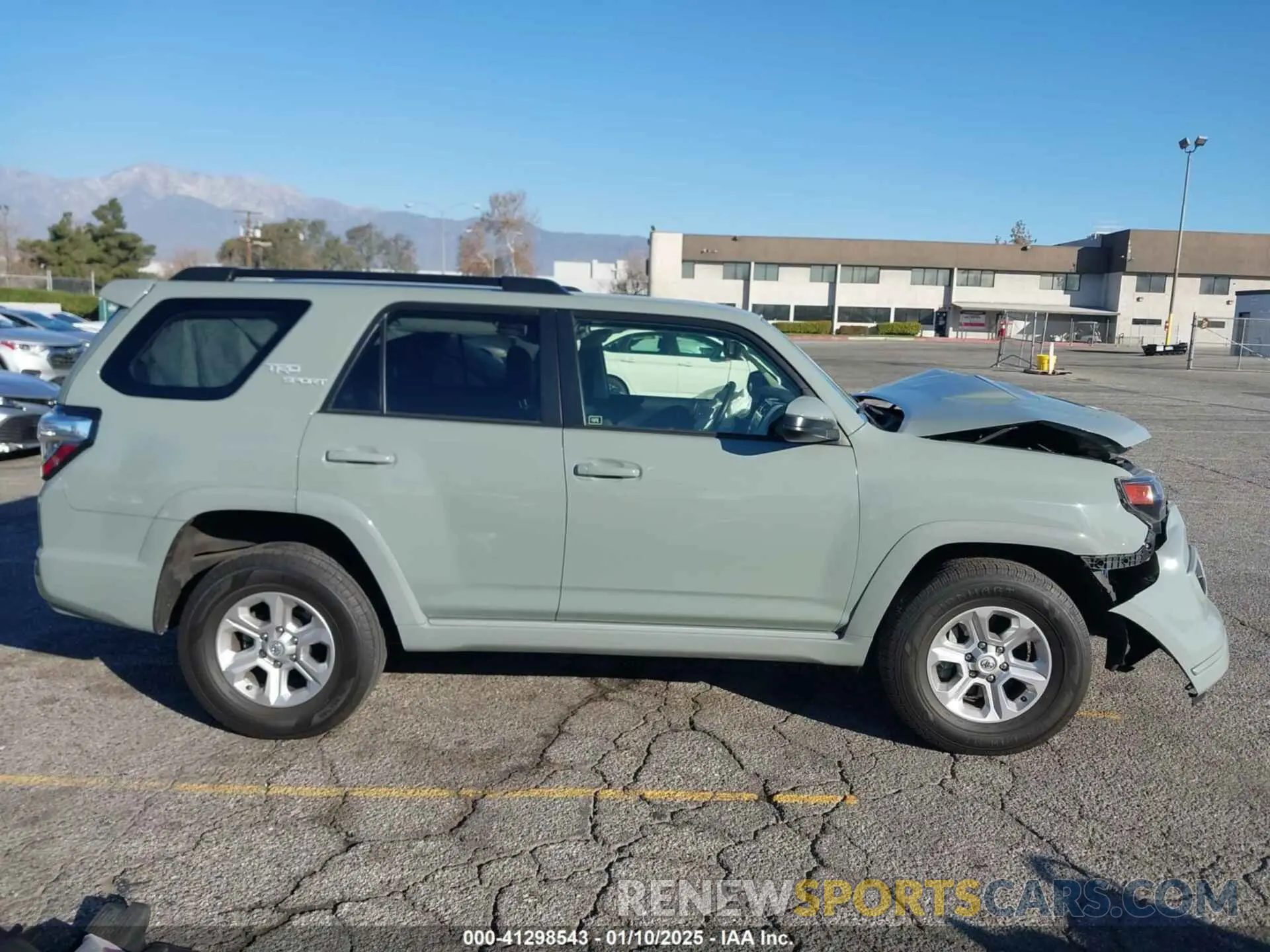 14 fotografías del automóvil dañado JTESU5JR8N5987279 TOYOTA 4RUNNER 2022