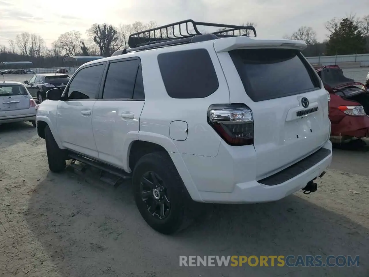 2 fotografías del automóvil dañado JTETU5JR0N6075292 TOYOTA 4RUNNER 2022