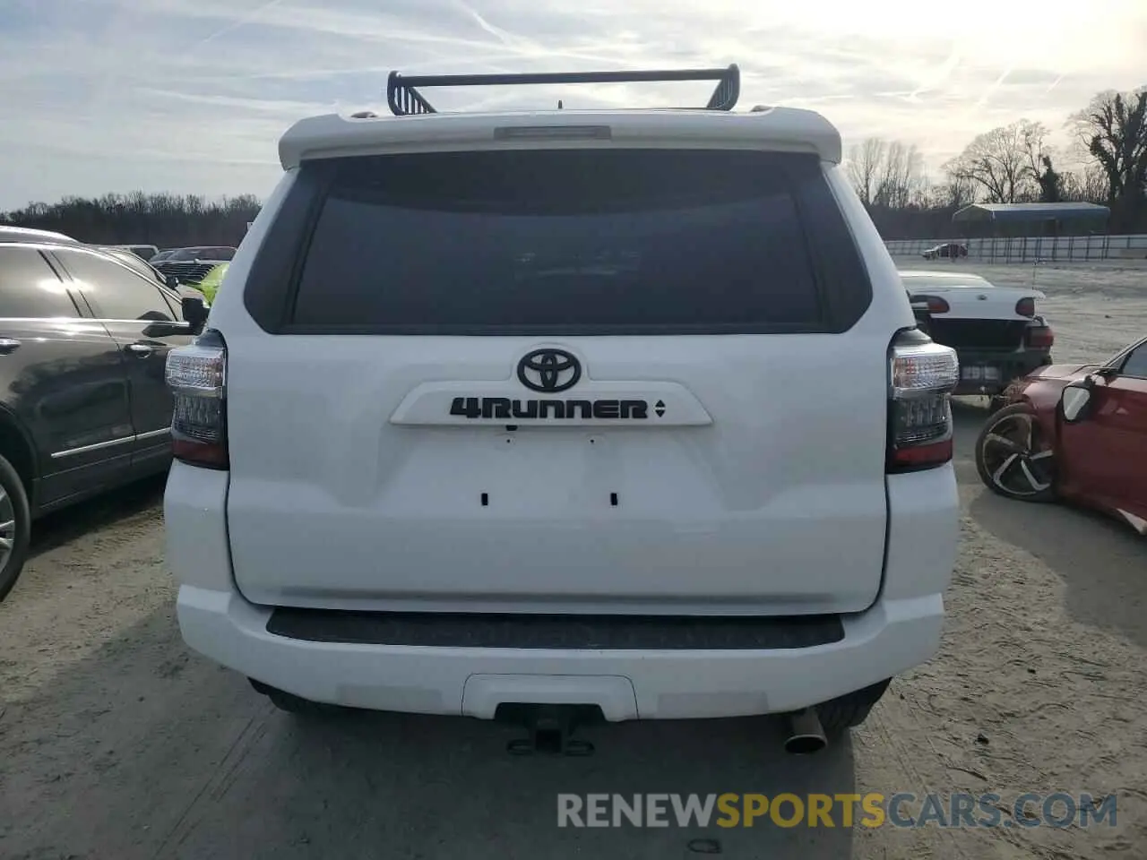 6 fotografías del automóvil dañado JTETU5JR0N6075292 TOYOTA 4RUNNER 2022